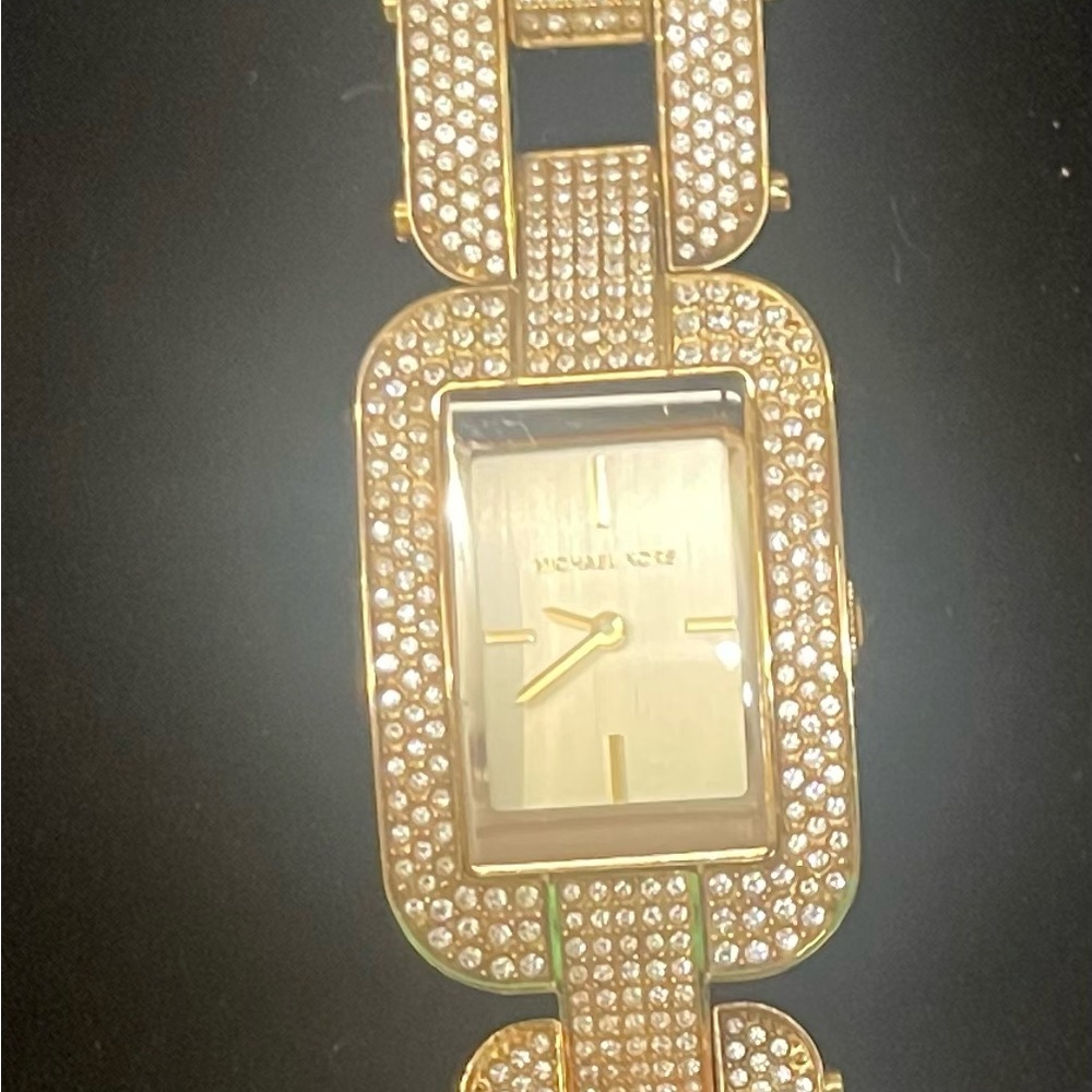 GORGEOUS and Hefty Michael Kors Watch